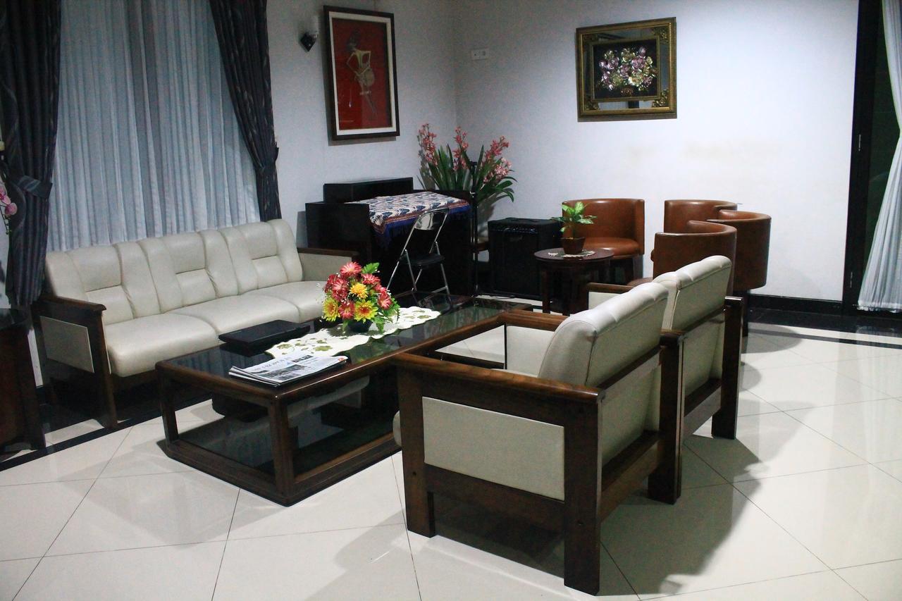 Carica Homestay 수라바야 외부 사진